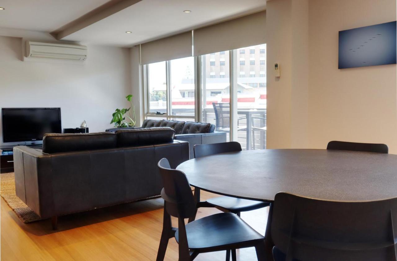 Fiveways Balcony, King Bed, Chef'S Kitchen Appartement Fremantle Buitenkant foto